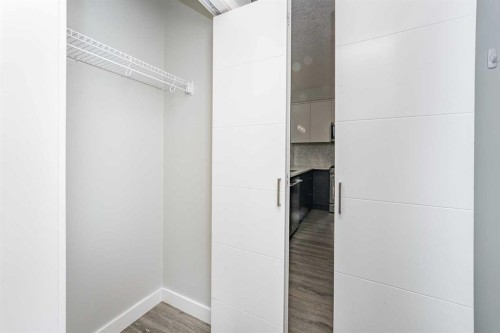 3218-95 Burma Star Road Sw, Calgary, AB - Indoor