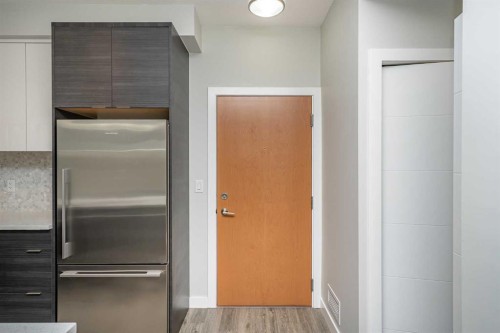 3218-95 Burma Star Road Sw, Calgary, AB - Indoor