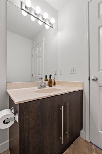 111 Panorama Hills Way Nw, Calgary, AB - Indoor Photo Showing Bathroom