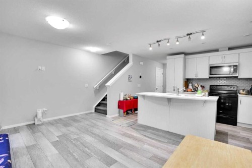 158 Cityside Grove Ne, Calgary, AB - Indoor Photo Showing Kitchen