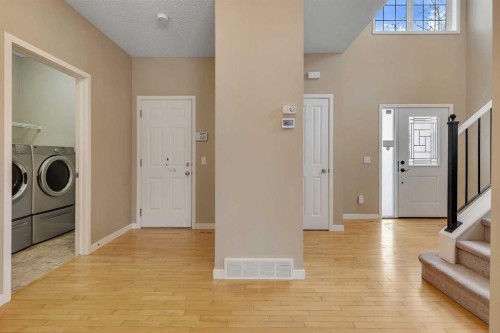 119 Valley Stream Circle Nw, Calgary, AB - Indoor Photo Showing Other Room