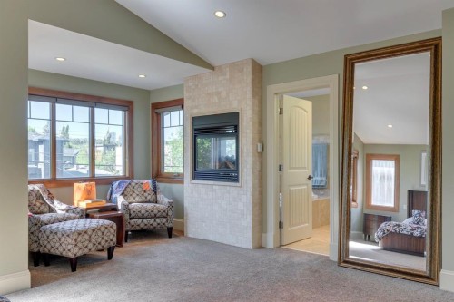 2609 7 Avenue Nw, Calgary, AB - Indoor