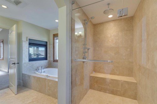 2609 7 Avenue Nw, Calgary, AB - Indoor Photo Showing Bathroom