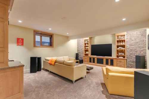 2609 7 Avenue Nw, Calgary, AB - Indoor With Fireplace