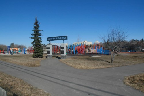 2609 7 Avenue Nw, Calgary, AB - Outdoor