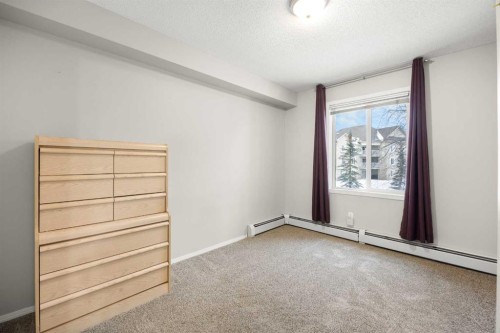 3214-6818 Pinecliff Grove Ne, Calgary, AB - Indoor Photo Showing Other Room