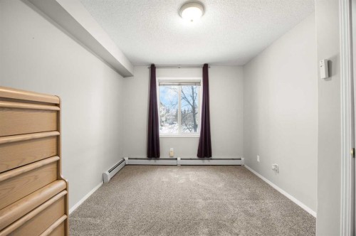 3214-6818 Pinecliff Grove Ne, Calgary, AB - Indoor Photo Showing Other Room