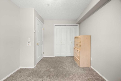 3214-6818 Pinecliff Grove Ne, Calgary, AB - Indoor Photo Showing Other Room