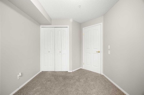 3214-6818 Pinecliff Grove Ne, Calgary, AB - Indoor Photo Showing Other Room