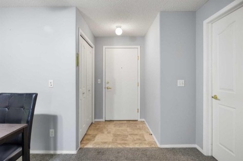 3214-6818 Pinecliff Grove Ne, Calgary, AB - Indoor Photo Showing Other Room