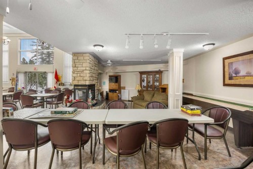 3214-6818 Pinecliff Grove Ne, Calgary, AB - Indoor Photo Showing Dining Room