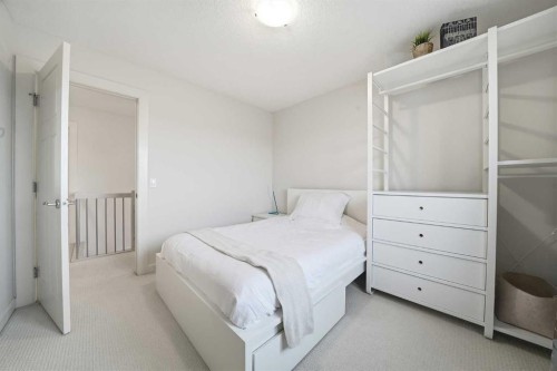 65 Sage Hill Landing Nw, Calgary, AB - Indoor Photo Showing Bedroom