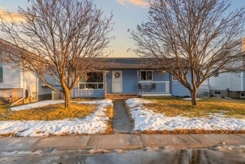 5 Greenview Way, Strathmore, AB - Outdoor