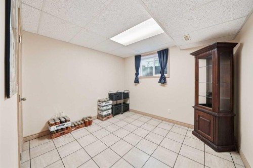 5 Greenview Way, Strathmore, AB - Indoor