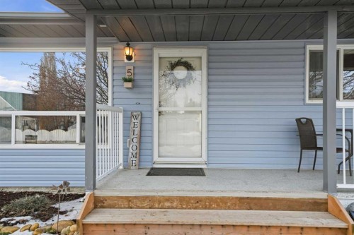 5 Greenview Way, Strathmore, AB - Outdoor