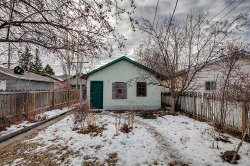 1747 2 Avenue Nw, Calgary, AB - Outdoor