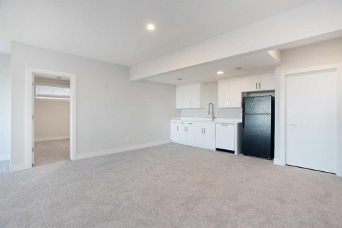 74 Cimarron Estates Drive, Okotoks, AB - Indoor Photo Showing Kitchen
