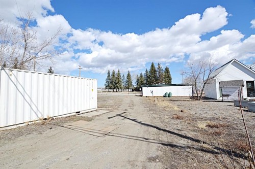 220 Main Street, Diamond Valley, AB 