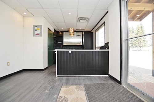 220 Main Street, Diamond Valley, AB 