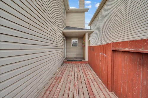 144 Saddlecrest Place Ne, Calgary, AB - Outdoor With Exterior