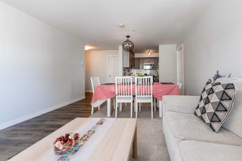 3217-6118 80 Avenue Ne, Calgary, AB - Indoor