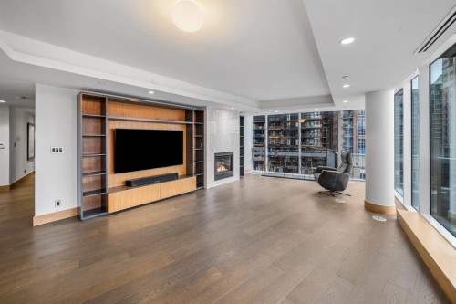 511-738 1 Avenue Sw, Calgary, AB - Indoor Photo Showing Living Room
