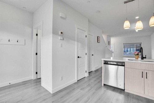 131 Lucas Boulevard, Calgary, AB - Indoor