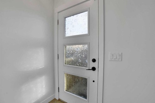 131 Lucas Boulevard, Calgary, AB - Indoor Photo Showing Other Room