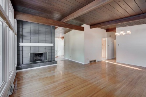 10211 5 Street Se, Calgary, AB - Indoor With Fireplace
