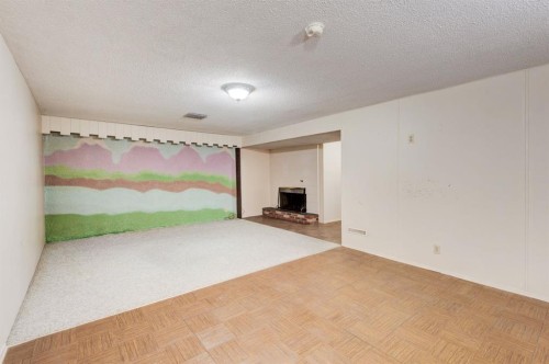 10211 5 Street Se, Calgary, AB - Indoor