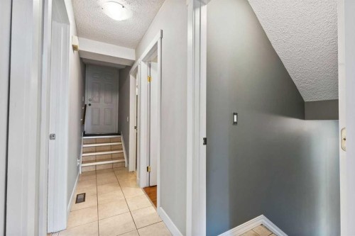111 Edgebyne Crescent Nw, Calgary, AB - Indoor Photo Showing Other Room