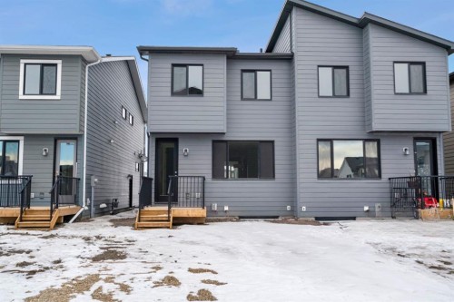 107 Royston Way Nw, Calgary, AB - Outdoor