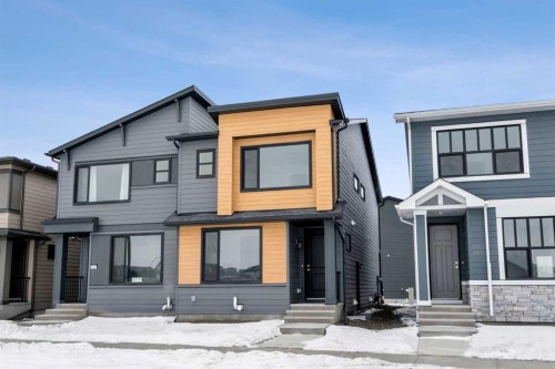 107 Royston Way Nw, Calgary, AB - Outdoor With Facade