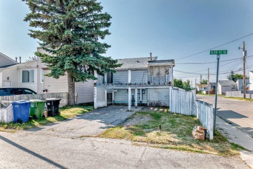 1201 53B Street Se, Calgary, AB - Outdoor