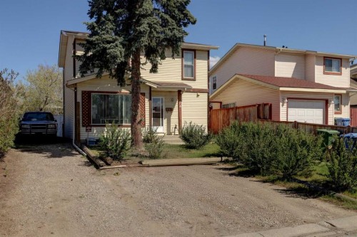 74 Aberdare Way Ne, Calgary, AB - Outdoor