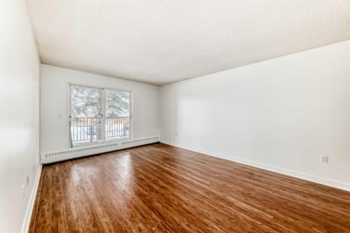 208-20 Dover Point Se, Calgary, AB - Indoor Photo Showing Other Room