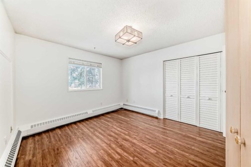 208-20 Dover Point Se, Calgary, AB - Indoor Photo Showing Other Room