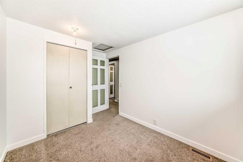 51A Fonda Green Se, Calgary, AB - Indoor Photo Showing Other Room