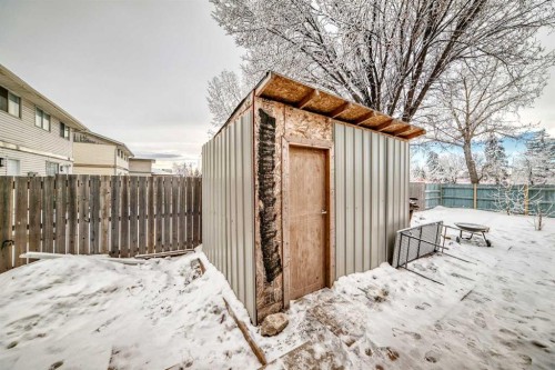 51A Fonda Green Se, Calgary, AB - Outdoor