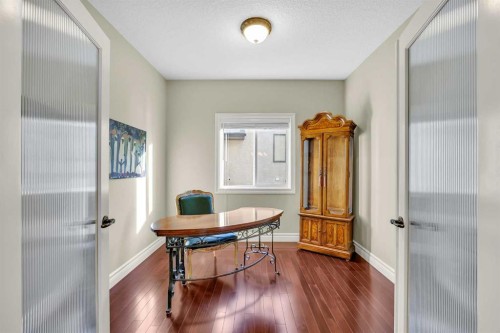 106 Cranleigh Terrace Se, Calgary, AB - Indoor