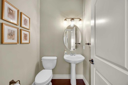 106 Cranleigh Terrace Se, Calgary, AB - Indoor Photo Showing Bathroom