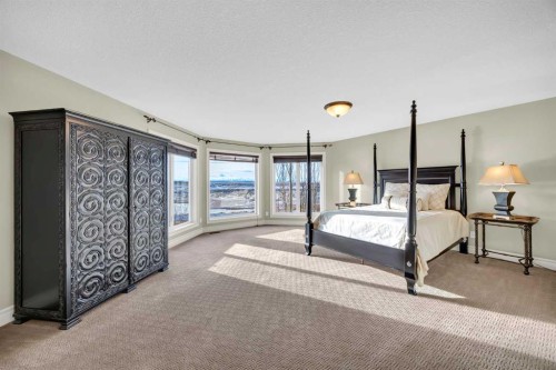 106 Cranleigh Terrace Se, Calgary, AB - Indoor Photo Showing Bedroom