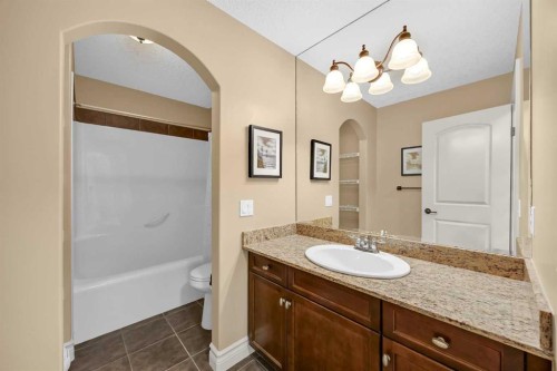 106 Cranleigh Terrace Se, Calgary, AB - Indoor Photo Showing Bathroom