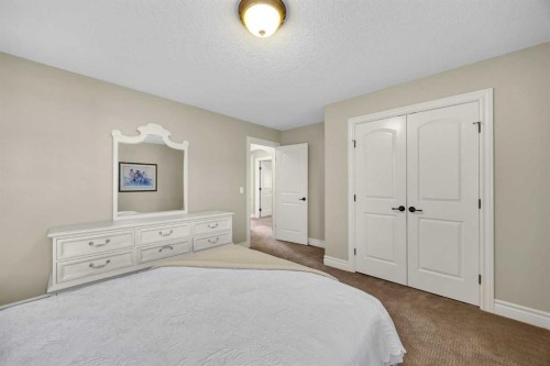 106 Cranleigh Terrace Se, Calgary, AB - Indoor Photo Showing Bedroom