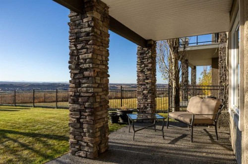 106 Cranleigh Terrace Se, Calgary, AB - Outdoor