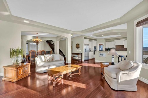 106 Cranleigh Terrace Se, Calgary, AB - Indoor Photo Showing Living Room