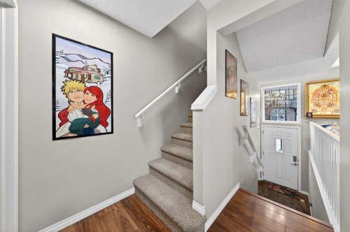 303 New Brighton Villas Se, Calgary, AB - Indoor Photo Showing Other Room