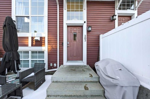 303 New Brighton Villas Se, Calgary, AB - Outdoor