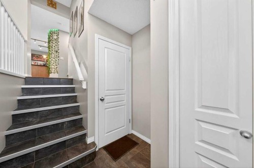 303 New Brighton Villas Se, Calgary, AB - Indoor Photo Showing Other Room