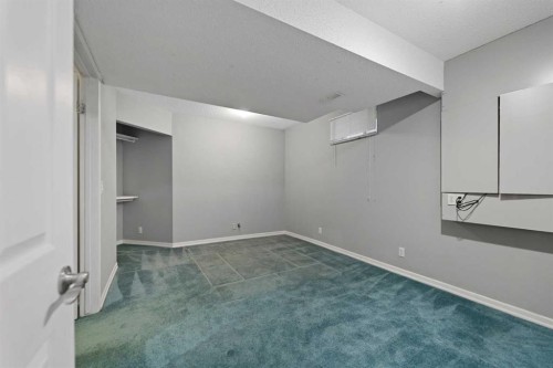 86 Coral Springs Close Ne, Calgary, AB - Indoor Photo Showing Other Room